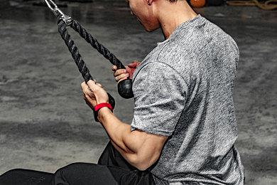 如何在《卧龙：苍天陨落》中存活 考验你的技术